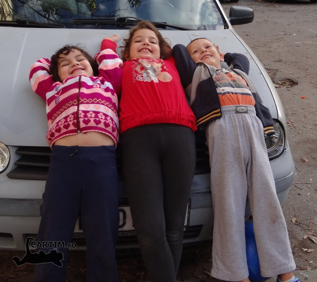 3 prieteni