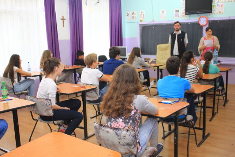 Importanta decorului din clasa - Cartim Blog